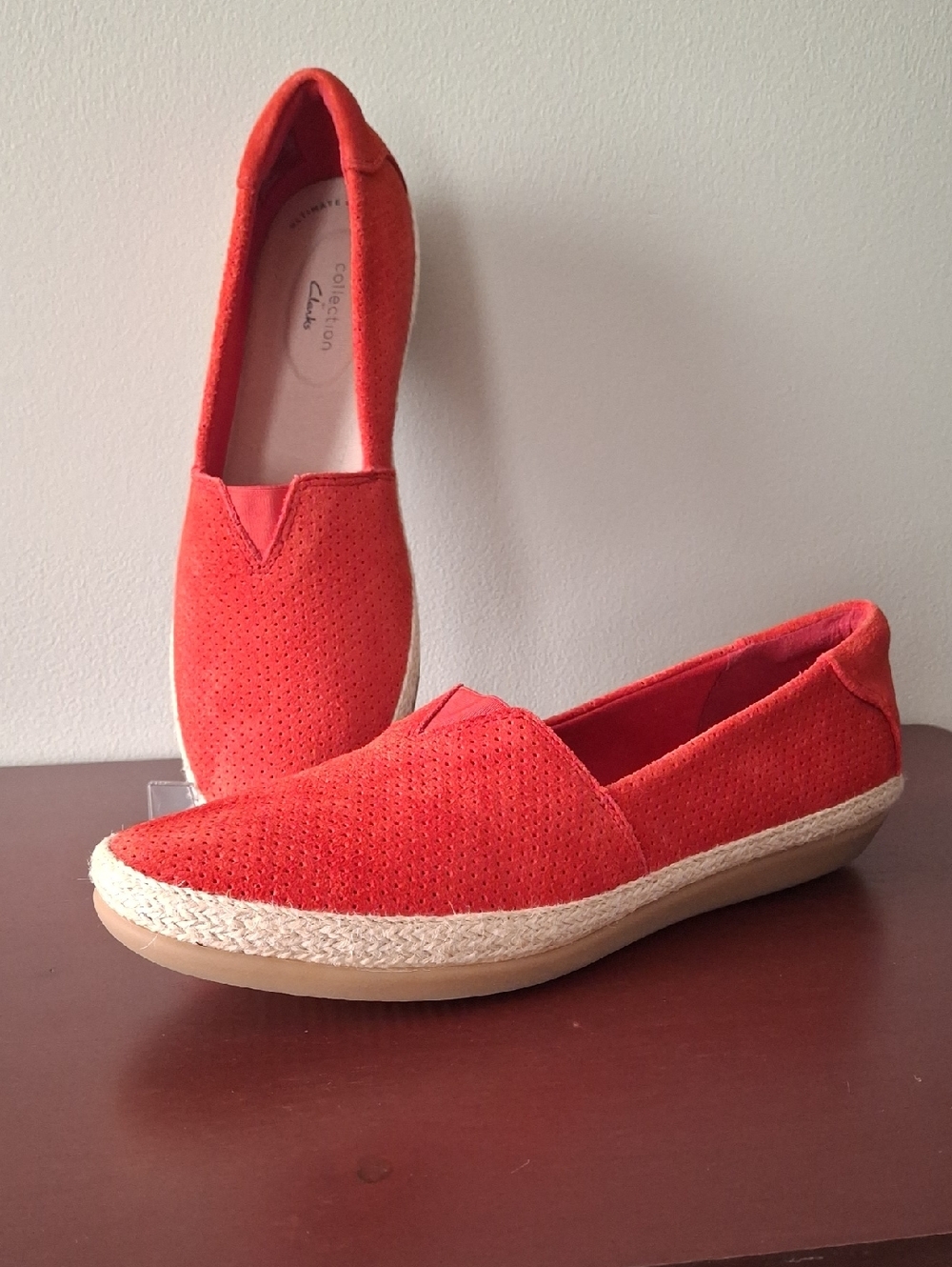 Clarks Danelly Sky Suede Espadrille Loafers in Red (NWT) Size 9